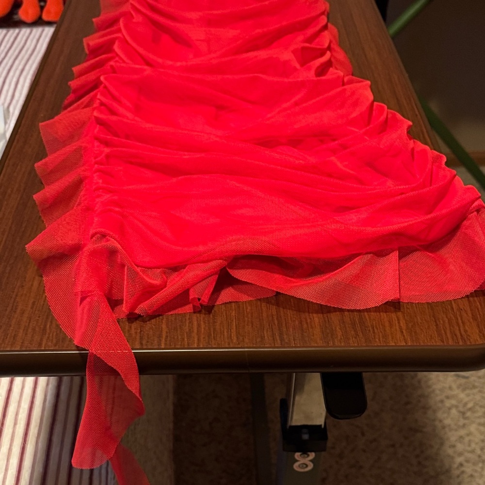 Elegant Red Ruched Dress - Picture 5 of 7